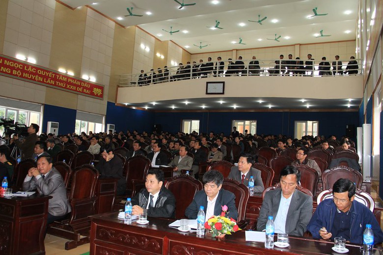 Cử tri x&atilde; Ngọc Lặc b&agrave;y tỏ sự tin tưởng v&agrave;o hoạt động của Quốc hội