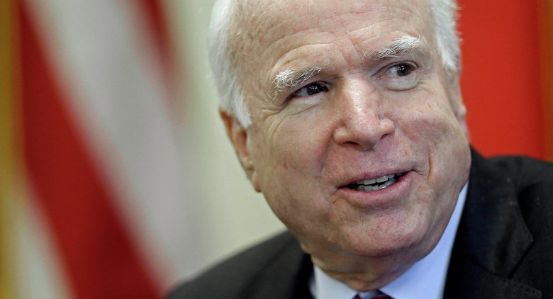 Nghị sĩ Đảng Cộng H&ograve;a John McCain