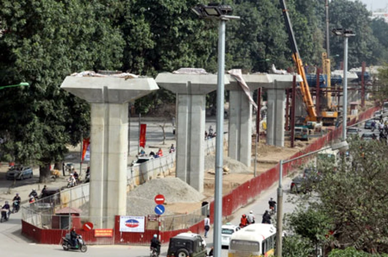 Đảm bảo tiến độ dự &aacute;n Tuyến đường sắt đ&ocirc; thị Nhổn - Ga H&agrave; Nội đang l&agrave; một trong những th&aacute;ch thức