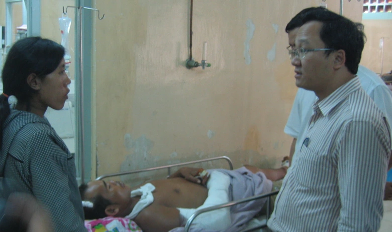 &Ocirc;ng Khuất Việt H&ugrave;ng đ&atilde; 