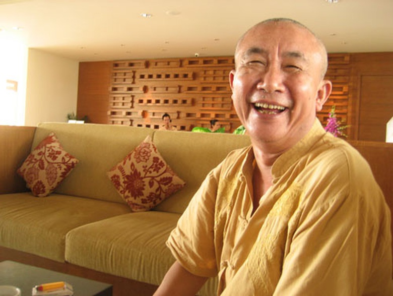 Nh&agrave; văn Nguyễn Quang Lập