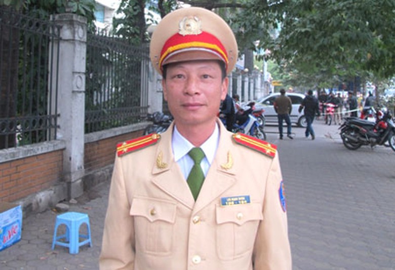 Trung t&aacute; Lưu Mạnh Tuyến