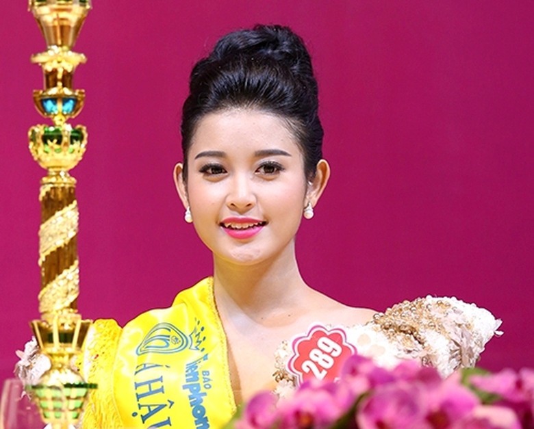 Cận cảnh nhan sắc &Aacute; hậu 1 Huyền My 