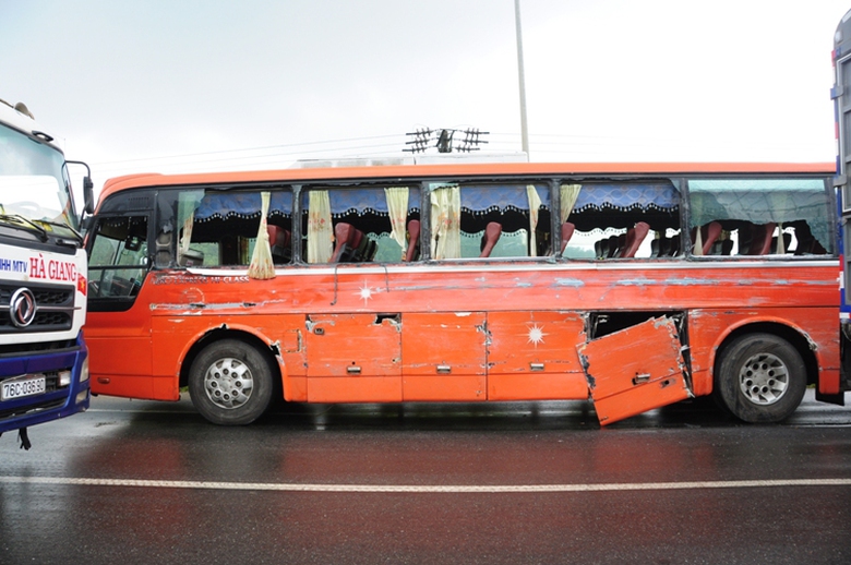 Hiện trường vụ TNGT nghi&ecirc;m trọng