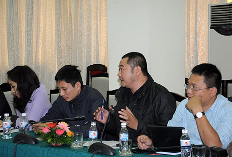 Đại diện c&aacute;c cơ quan th&ocirc;ng tấn b&aacute;o ch&iacute; đặt c&aacute;c c&acirc;u hỏi li&ecirc;n quan đến nội dung buổi hội thảo ng&agrave;y 12/12