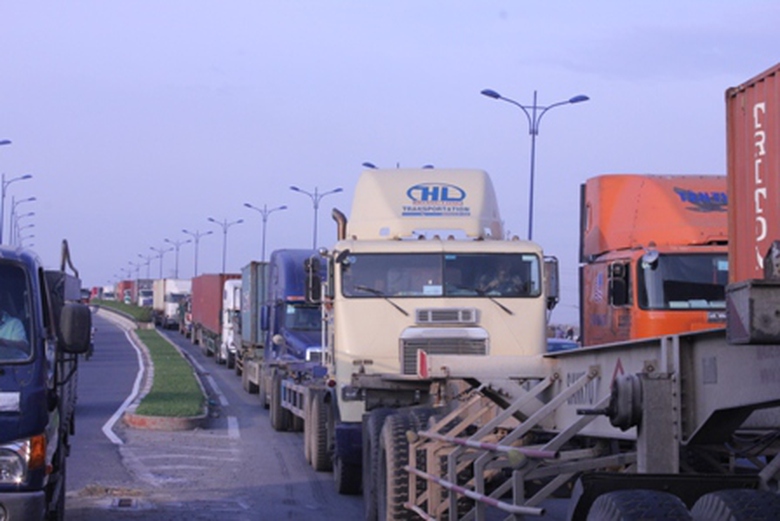 C&aacute;c phương tiện bị ken cứng v&agrave; 