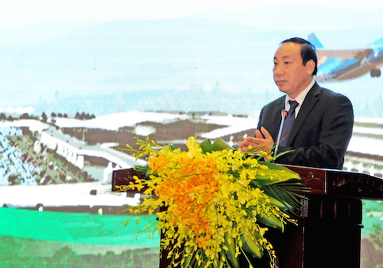 Thứ trưởng Bộ GTVT Nguyễn Hồng Trường ph&aacute;t biểu tại hội thảo