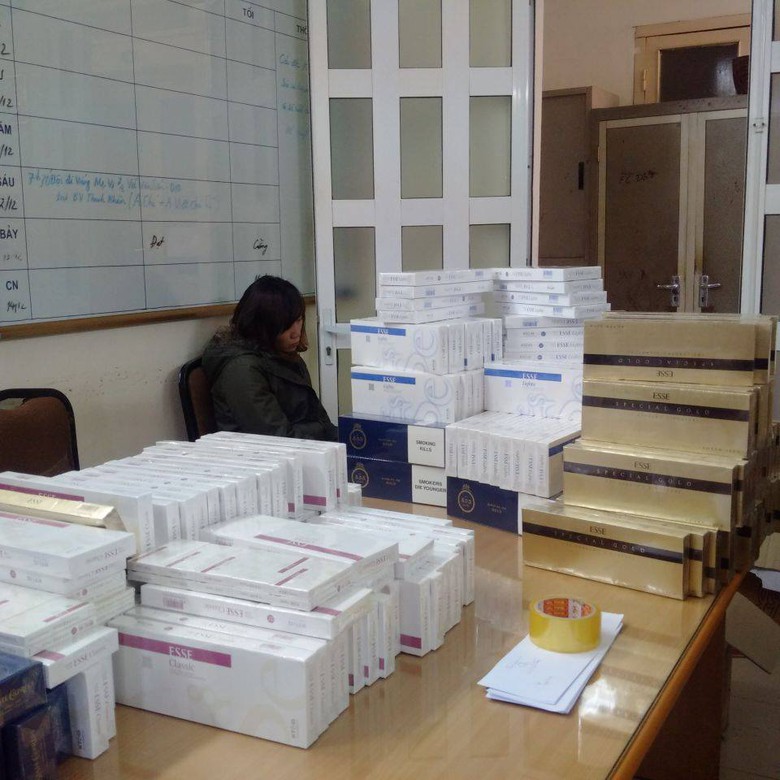 Số thuốc l&aacute; lậu tang vật