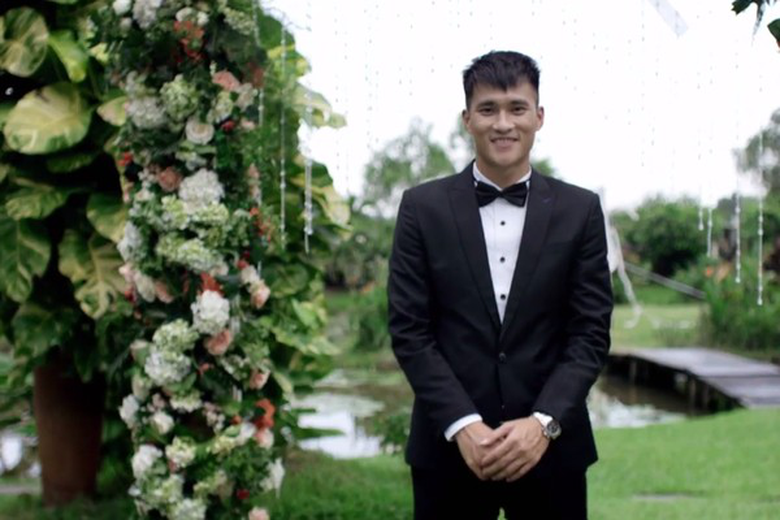 Ch&uacute; rể C&ocirc;ng Vinh bảnh bao, hạnh ph&uacute;c rạng rỡ