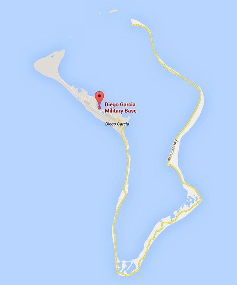 ở giữa biển Ấn Độ dương 