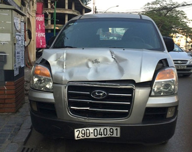 Chiếc xe g&acirc;y tai nạn