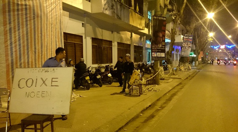 Nhiều điểm coi xe năm nay thất thu, d&ugrave; gi&aacute; coi xe l&ecirc;n đến 20.000đ/xe