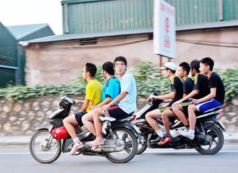 Sự coi thường ph&aacute;p luật, coi thường t&iacute;nh mạng, t&agrave;i sản đ&atilde; trở th&agrave;nh th&oacute;i quen cố hữu của người 