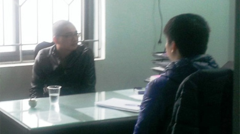 Đối tượng Qu&aacute;t tại cơ quan c&ocirc;ng an (ảnh b&aacute;o C&ocirc;ng an Nh&acirc;n d&acirc;n)