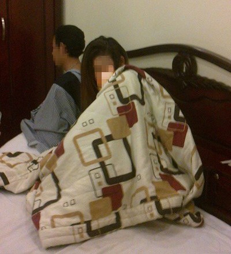 Một vụ bắt quả tang mua b&aacute;n d&acirc;m tại quận 1, TP.HCM - Ảnh: Cơ quan c&ocirc;ng an cung cấp