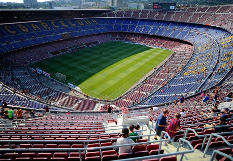 Barca bị cấm chuyển nhượng cầu thủ đến hết năm 2015