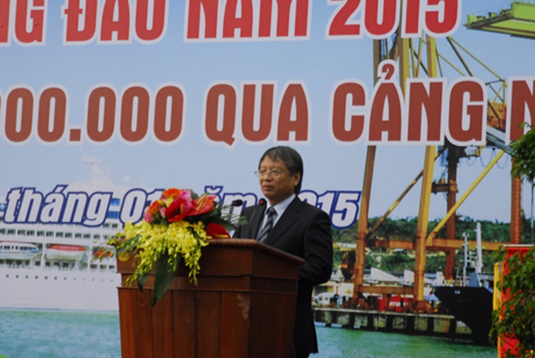 Ph&oacute; Chủ tịch UBND th&agrave;nh phố Đ&agrave; Nẵng ph&aacute;t biểu ch&uacute;c mừng Cảng Đ&agrave; Nẵng tại buổi đ&oacute;n tấn h&agrave;ng đầu năm 2015..