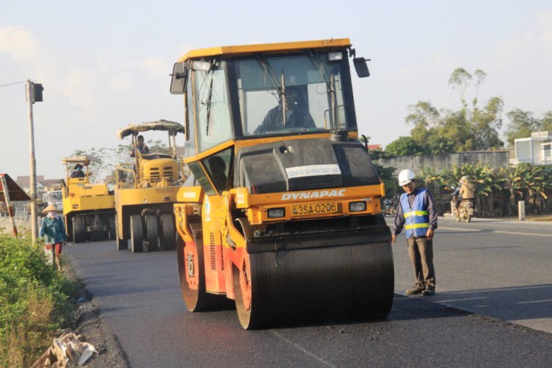 Thi c&ocirc;ng dự &aacute;n QL1 qua Quảng Nam