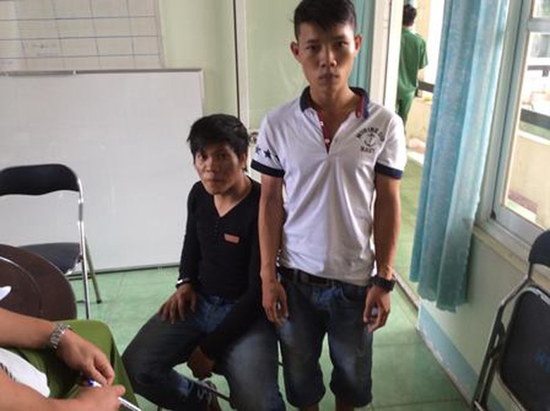 Hai t&ecirc;n trộm bị 