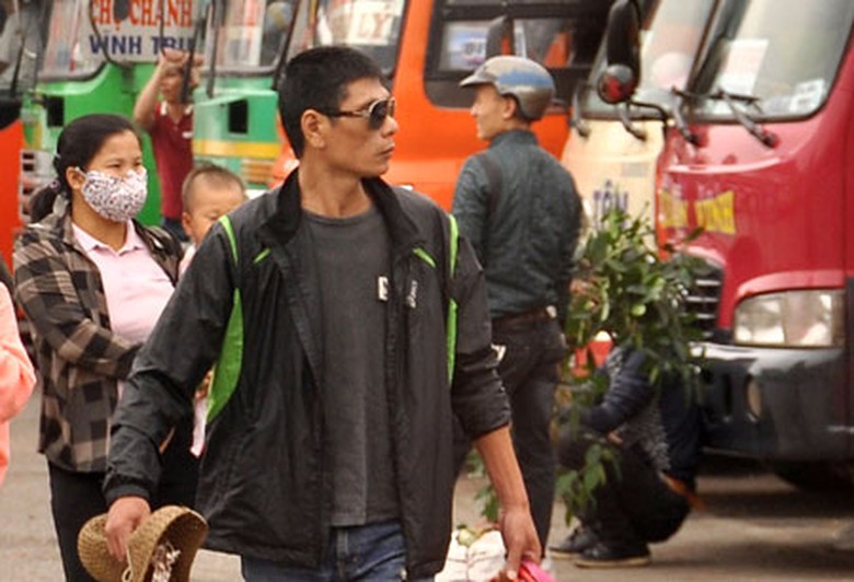 Người d&acirc;n vẫn mỏi mắt đợi gi&aacute; cước vận tải giảm Ảnh: Ho&agrave;ng Nam