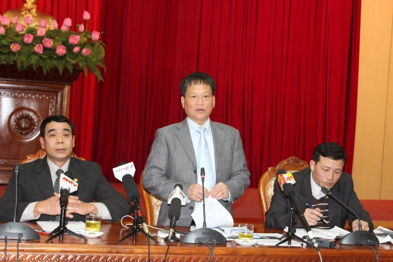 &Ocirc;ng Phan Đăng Long ph&aacute;t biểu tại buổi họp b&aacute;o th&agrave;nh ủy H&agrave; Nội chiều ng&agrave;y 13/1