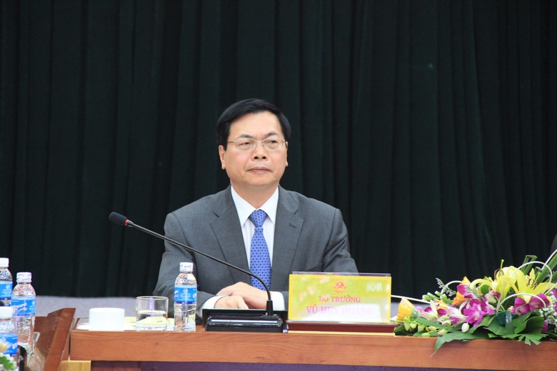 Bộ trưởng Vũ Huy Ho&agrave;ng khẳng định: 