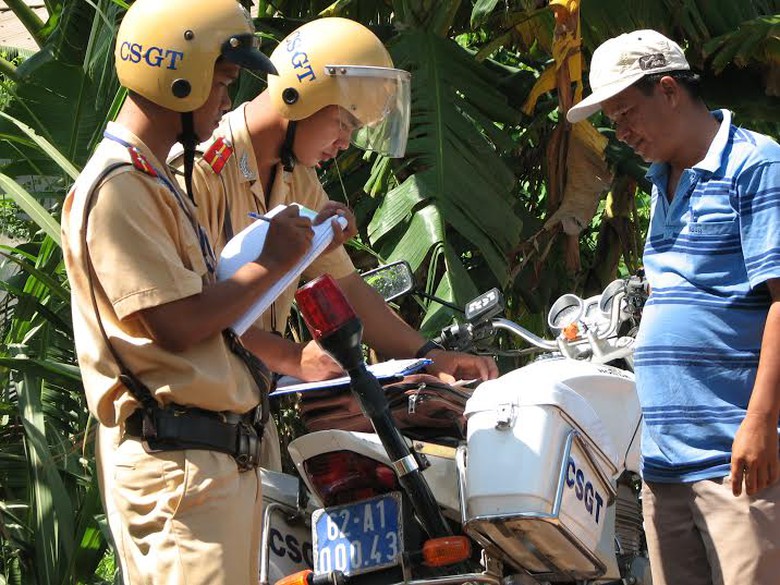 CSGT tỉnh Long An lu&ocirc;n c&oacute; mặt ở c&aacute;c tuyến đường