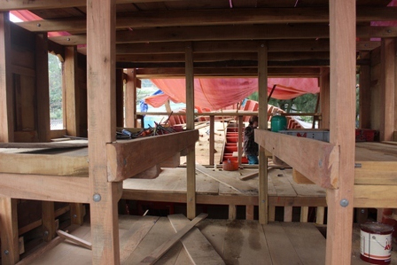 Hai giường ngủ dành cho ngư d&acirc;n tr&ecirc;n &ldquo;tàu 67&rdquo; của ngư d&acirc;n Chinh