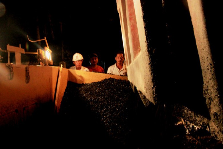 Chất lượng, nhiệt độ BTN được kiểm duyệt, đảm bảo đ&uacute;ng quy tr&igrave;nh