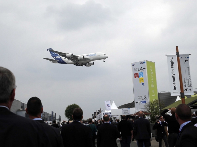 M&aacute;y bay khổng lồ Airbus A380 c&oacute; mặt tại sự kiện