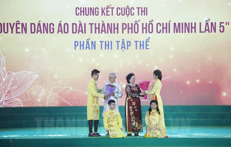 23-03-2018Aodai_2 (1)