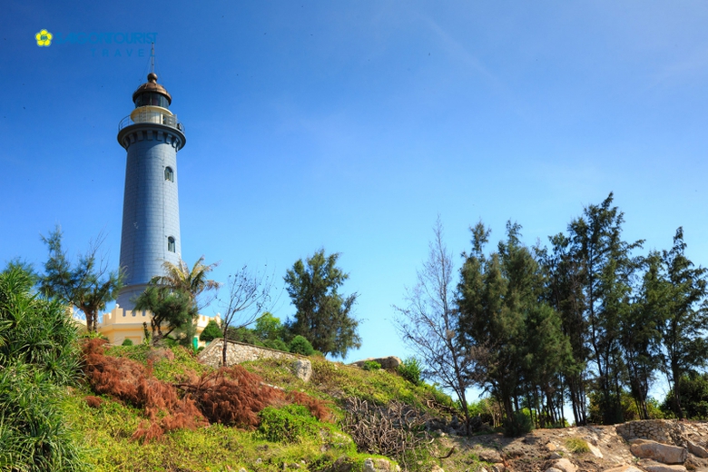 lighthouse-built-phu-yen-vietnam_318802580