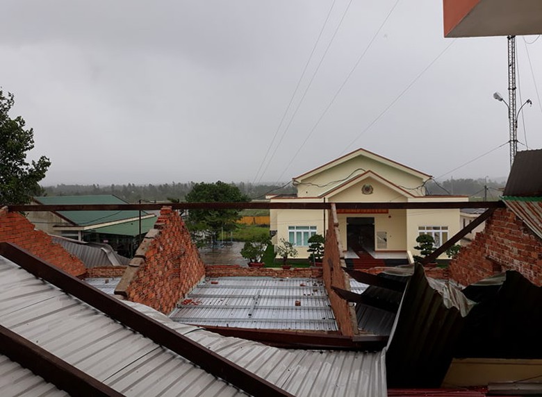 23201747_1730065150377162_314885240_n