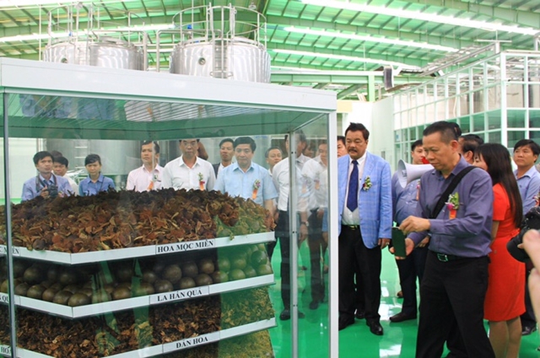Khu vực bảo quản với c&aacute;c nguy&ecirc;n liệu ho&agrave;n to&agrave;n tự 