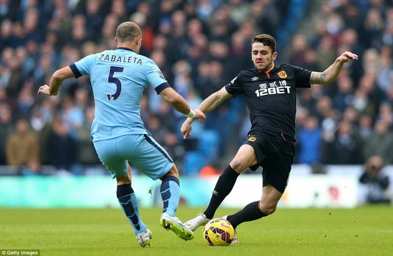 Man City kh&ocirc;ng khu&acirc;t phục nổi Hull