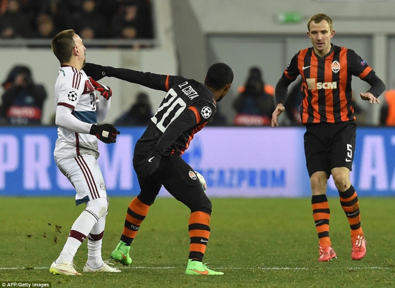 Trận đấu giữa Bayern v&agrave; Shakhtar diễn ra kh&aacute; xấu x