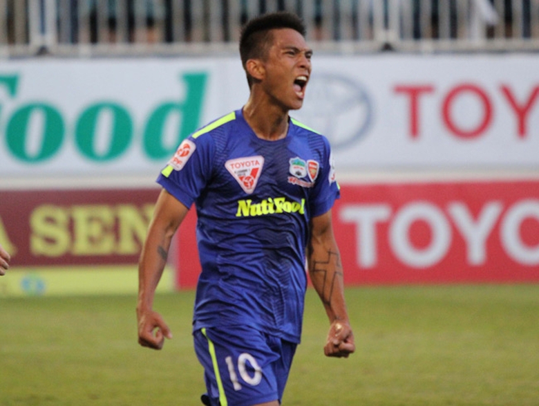 Văn Thanh trong m&agrave;u &aacute;o HAGL