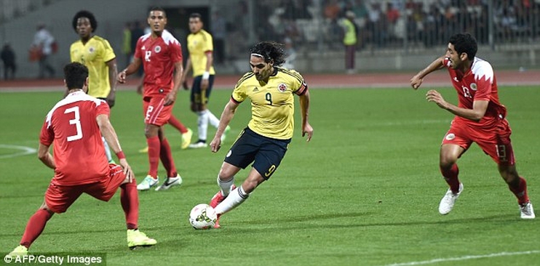 Falcao tỏa s&aacute;ng trong m&agrave;u &aacute;o Colombia