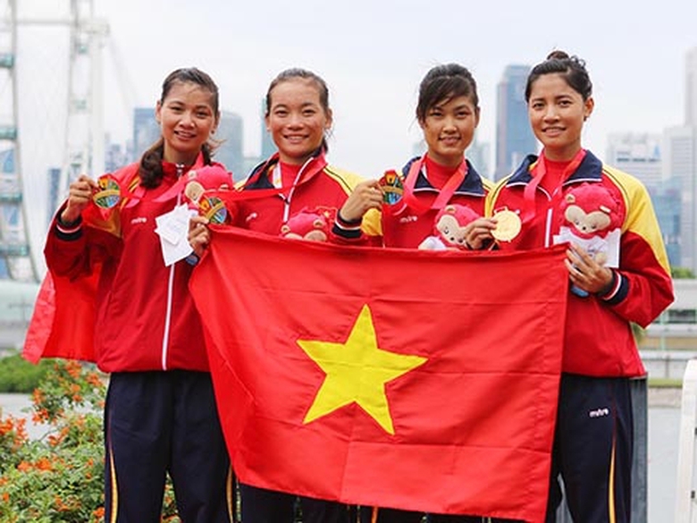 QK-HCV-thuyen-nhe-4-nguoi