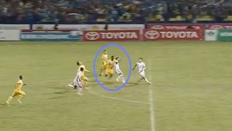 trong-tai-ha-anh-chien2