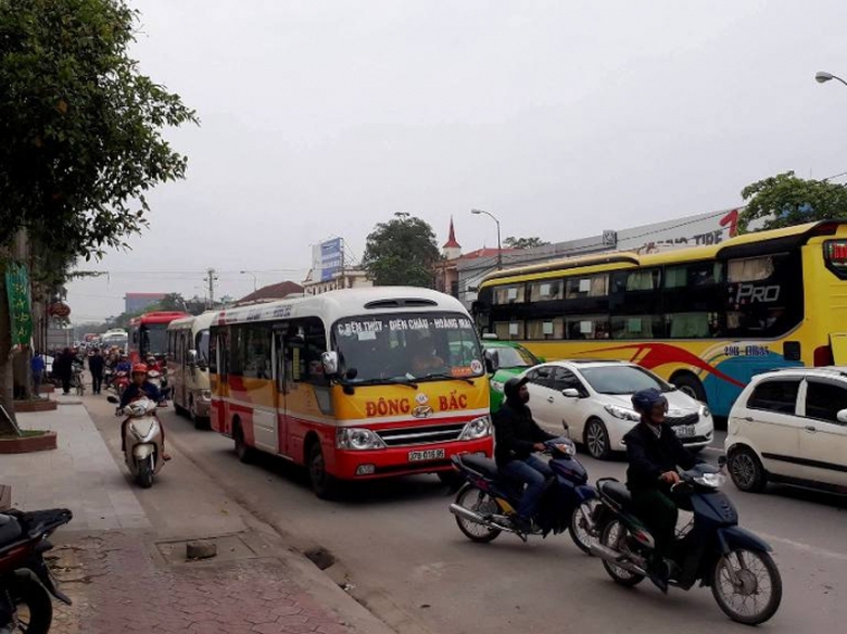 Va chạm với &ocirc; t&ocirc;, một người đ&agrave;n &ocirc;ng tử vong