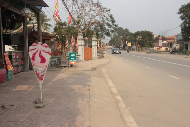 Kiến nghị l&ugrave;i g&oacute;c cột nanh nh&agrave; thờ họ Đặng