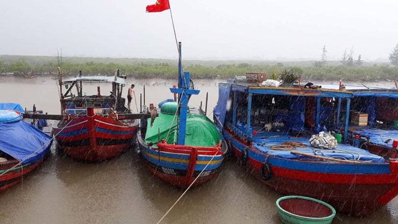 H&agrave; Tĩnh cấm c&aacute;c loại t&agrave;u, thuyền ra khơi