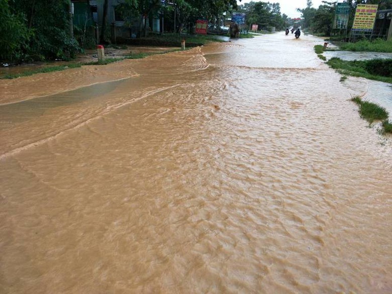 Đường m&ograve;n hồ ch&iacute; minh thuộc thị trấn hương kh&ecirc;