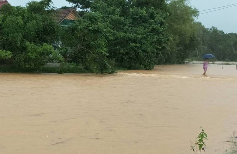 địa phận x&atilde; Hương Long