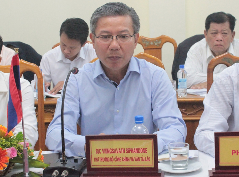 Thứ trưởng Bộ C&ocirc;ng ch&iacute;nh v&agrave; Vận tải L&agrave;o