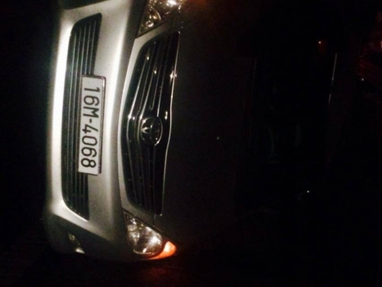 xe-o-to-bi-lat-tren-duong-cao-toc-1-1487382791