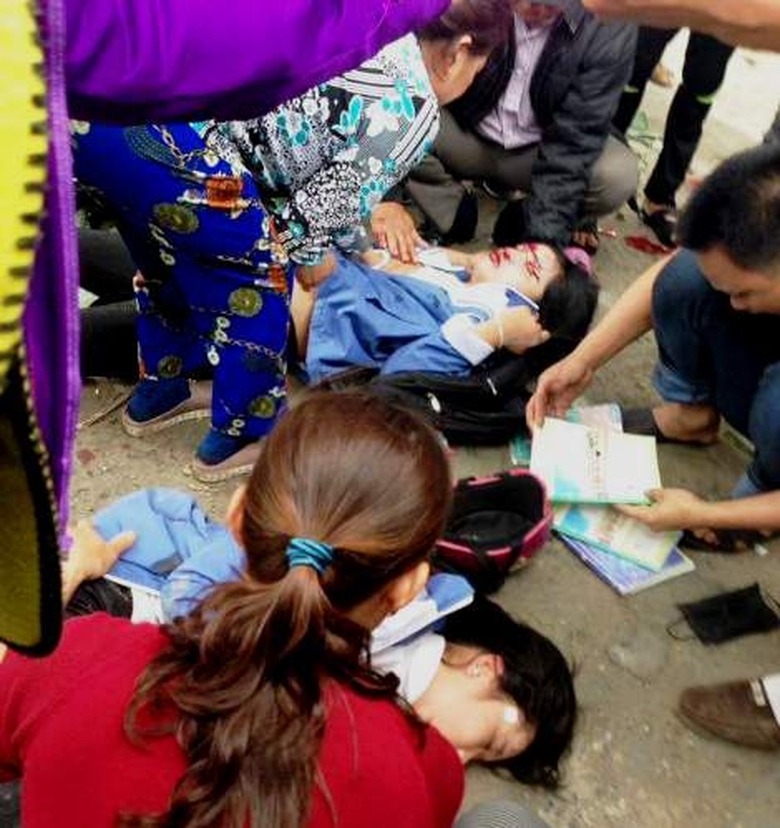 Vụ tai nạn khi&ecirc;n 2 chị em Gấm, Thơ bị thương nặng