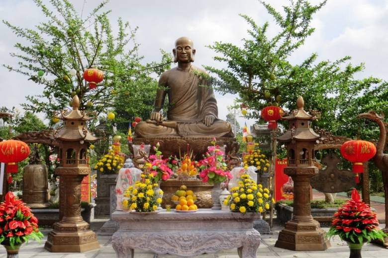 quần thể tượng tại vườn biệt phủ