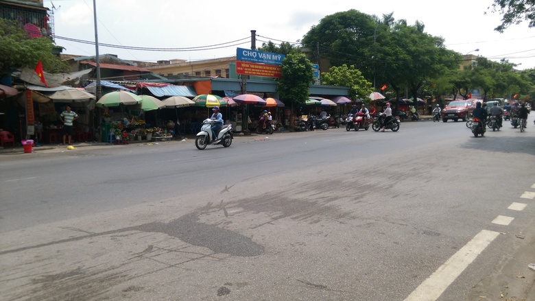 S&aacute;ng 31, hiện trường vụ TNGT li&ecirc;n ho&agrave;n đ&atilde; được dọn